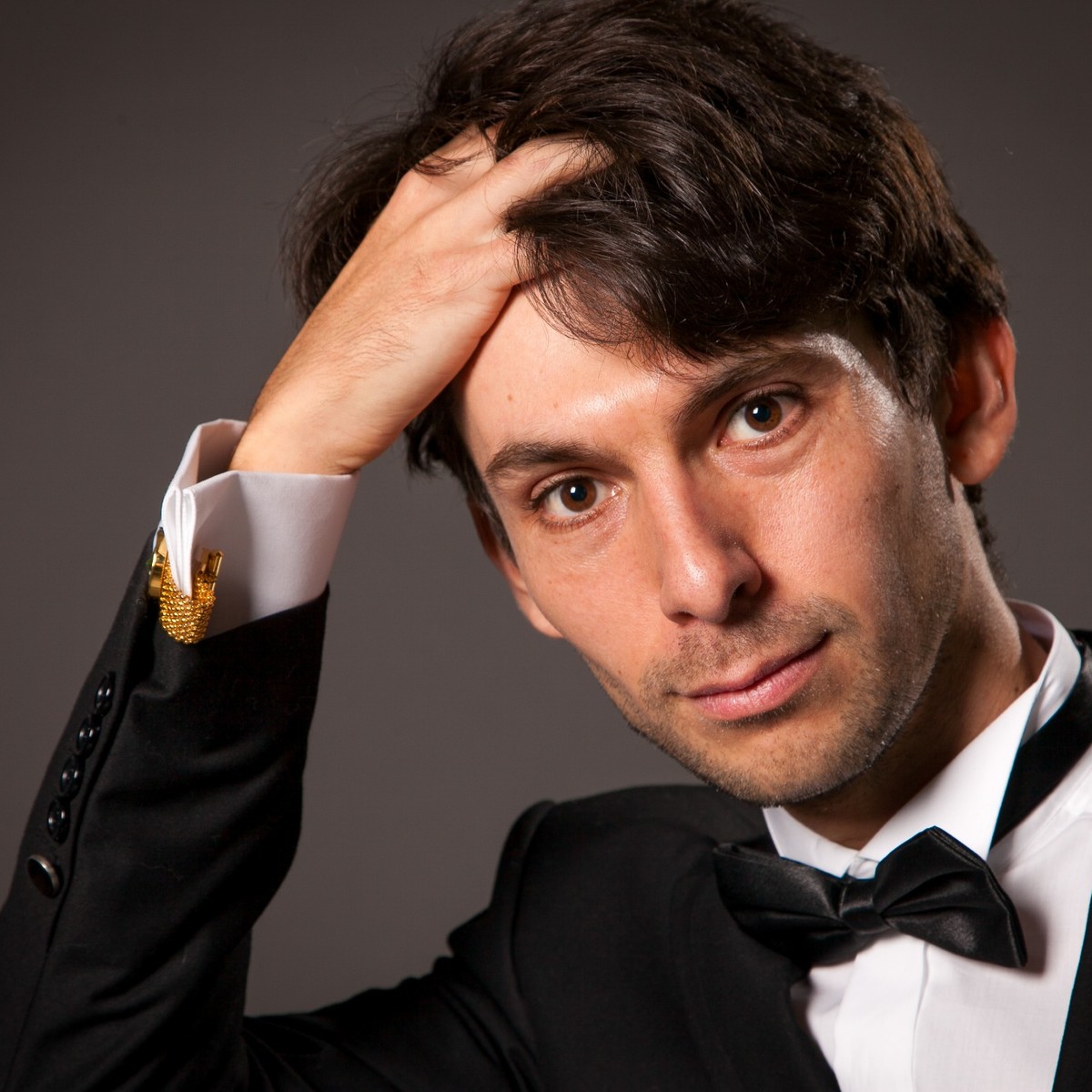 Портрет Евгения Суюнова